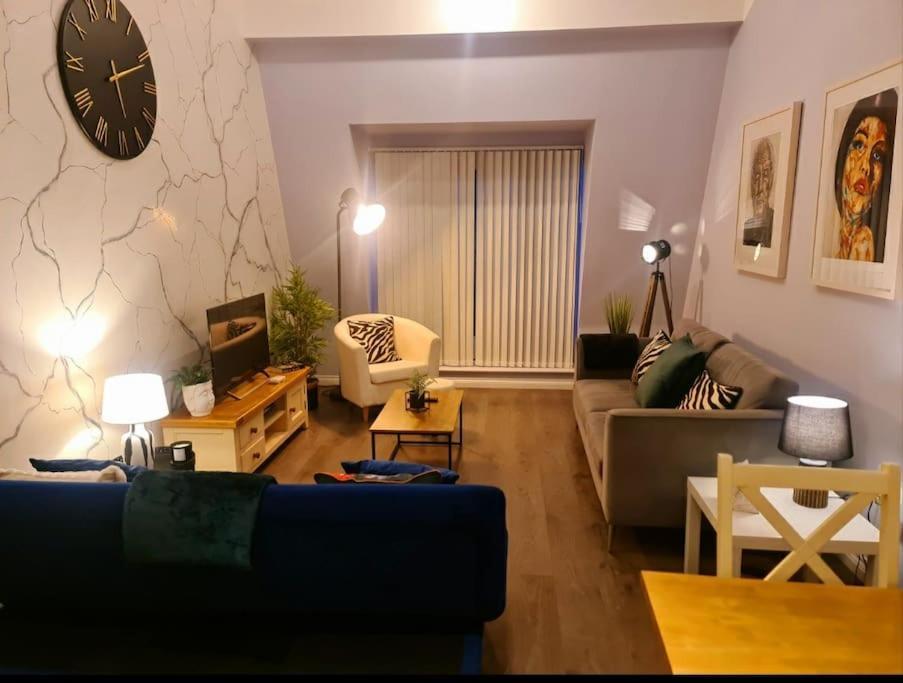 City Centre Top Floor Apartment In Belfast City Centre Eksteriør bilde