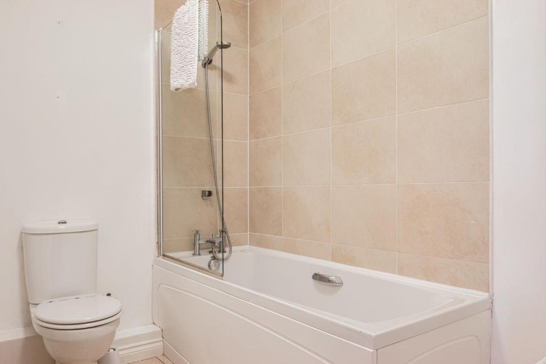 City Centre Top Floor Apartment In Belfast City Centre Eksteriør bilde